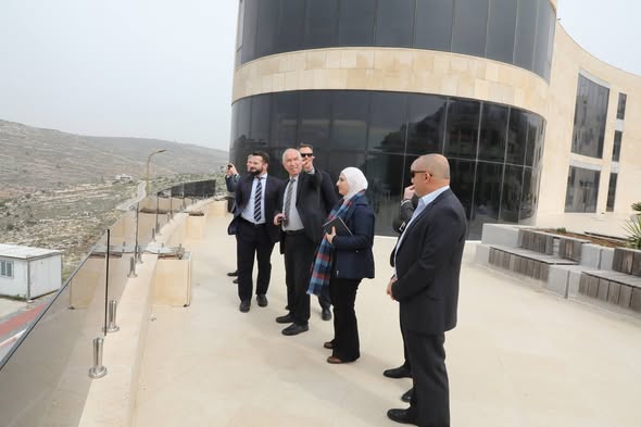 محافظة سلفيت تنظم زيارة للوفد الروسي إلى جامعتي الزيتونة للعلوم والتكنولوجيا والقدس المفتوحة