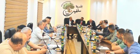 المحافظ طقاطقة يزور بلدية سلفيت ويُقدم التهنئة لرئيس وأعضاء المجلس البلدي الجديد