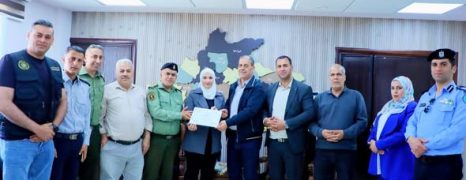 محافظ سلفيت طقاطقة يستقبل لجنة العلاقات العامة في المؤسسة الأمنية بمناسبة اليوم العالمي لحرية الصحافة وتكريم المؤسسات الإعلامية الفاعلة في المحافظة.
